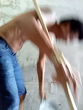 moreno25centimetro online show from February 10, 2026, 12:42 pm