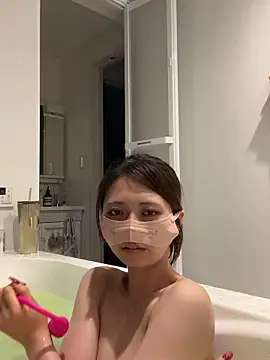 Snapshot of misa_mo chatting on December 15, 2025, 12:42 pm misa mo online show from December 15, 2025, 12:42 pm