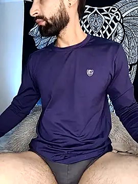 Snapshot of Enzo-wolf33 chatting on September 17, 2025, 11:39 pm Enzo-wolf33 online show from September 17, 2025, 11:39 pm