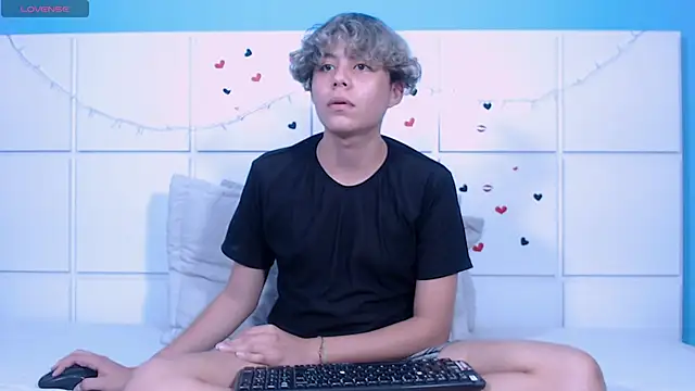 NathanBell online show from September 24, 2025, 7:55 am