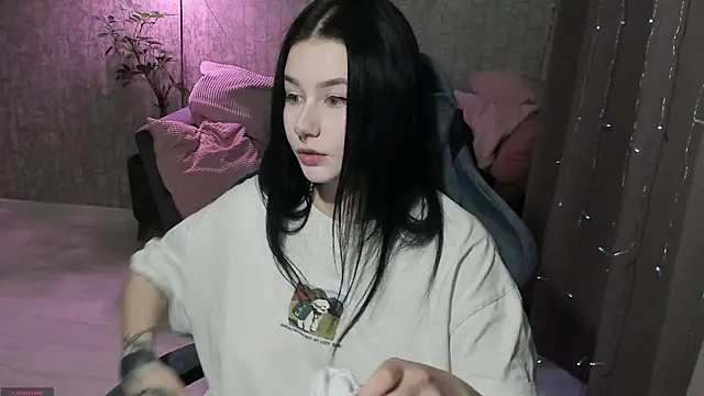 AlinaGreeeen online show from October 1, 2025, 3:12 am