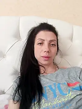 Snapshot of Princessa99885 chatting on June 12, 2026, 1:43 pm Princessa99885 online show from June 12, 2026, 1:43 pm