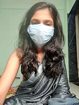 Shivani2002 online show from February 4, 2026, 5:41 pm