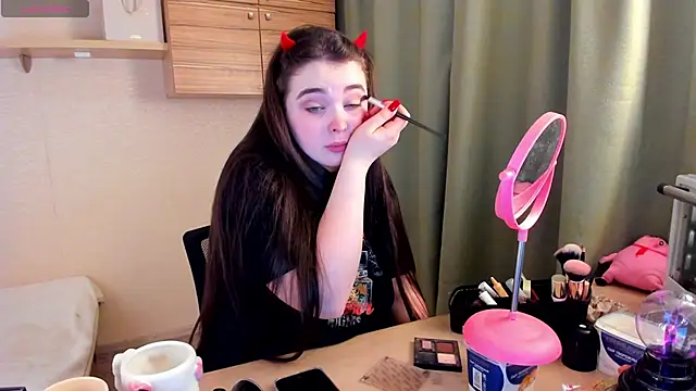 Alice next door online show from February 10, 2026, 2:32 pm