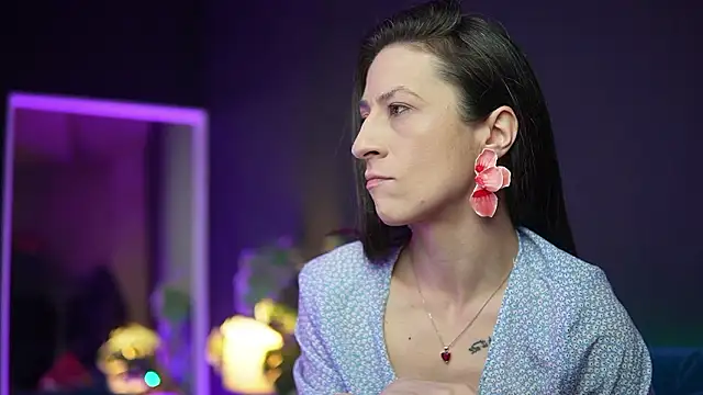 Snapshot of RubyRosa chatting on February 17, 2026, 9:43 pm RubyRosa online show from February 17, 2026, 9:43 pm