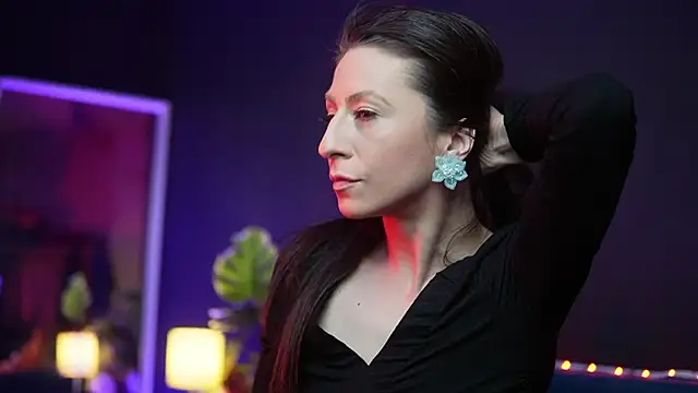 Snapshot of RubyRosa chatting on April 28, 2026, 10:04 pm RubyRosa online show from April 28, 2026, 10:04 pm