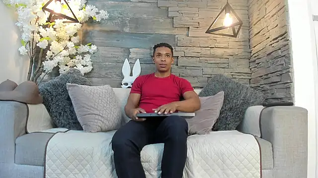 Snapshot of ItaloMoore chatting on October 12, 2025, 12:04 pm ItaloMoore online show from October 12, 2025, 12:04 pm