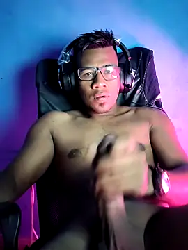 Clangel19 online show from October 16, 2025, 11:17 pm