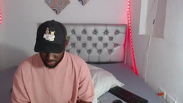 eebony stallion online show from December 22, 2025, 6:38 pm