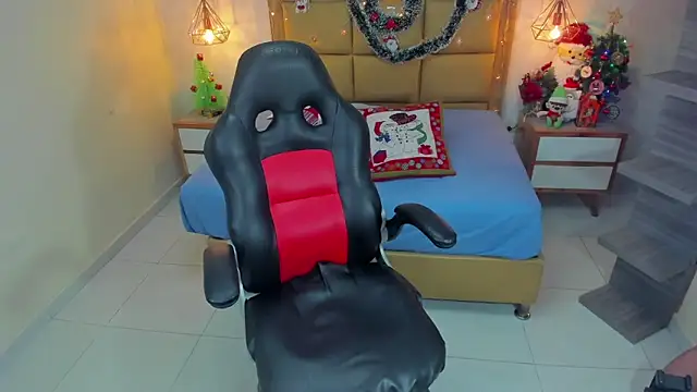 MELISSAROUGE online show from December 22, 2025, 7:33 pm