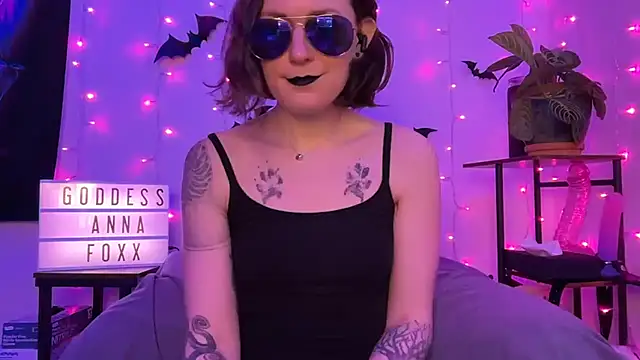 Snapshot of mistressannafoxx chatting on January 6, 2026, 10:34 pm mistressannafoxx online show from January 6, 2026, 10:34 pm