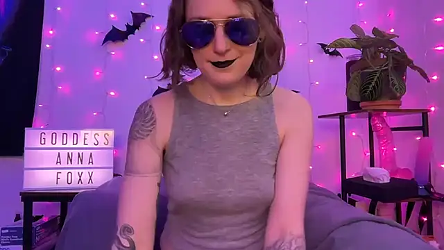 Snapshot of mistressannafoxx chatting on January 12, 2026, 10:04 pm mistressannafoxx online show from January 12, 2026, 10:04 pm