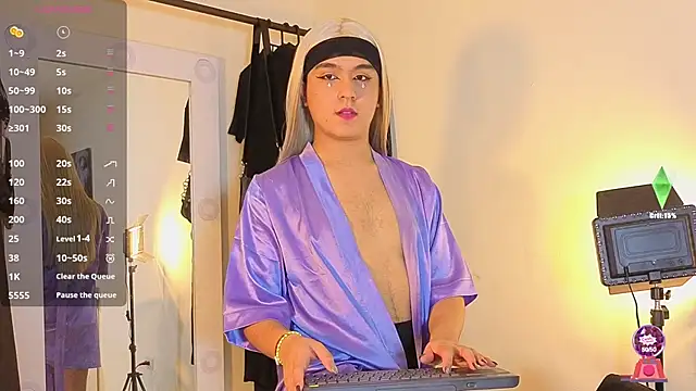 derek greyy  online show from September 10, 2025, 6:41 pm