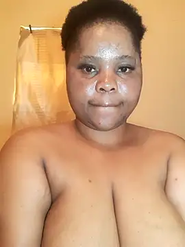 PRINCESSEMELXX93 online show from October 6, 2025, 3:20 pm