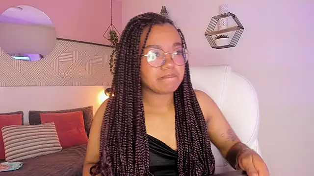 Snapshot of Terry_ebony chatting on October 22, 2025, 4:46 am Terry ebony online show from October 22, 2025, 4:46 am