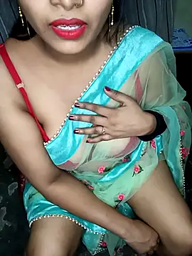 Snapshot of reena502 chatting on September 30, 2025, 6:57 pm reena502 online show from September 30, 2025, 6:57 pm