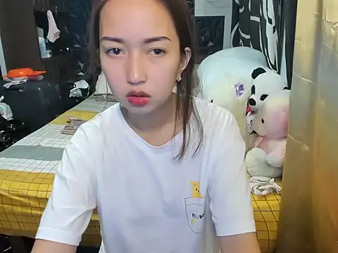 Soft Angel8 online show from September 22, 2025, 3:52 am