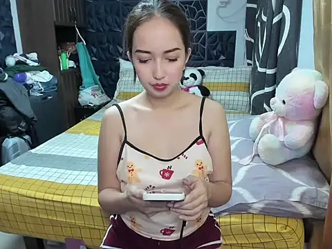 Soft Angel8 online show from November 4, 2025, 1:43 pm