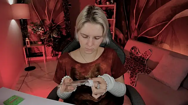 BethanyCloud online show from October 16, 2025, 5:41 am