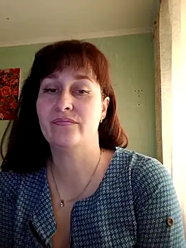 Amandda  online show from April 13, 2026, 6:52 am