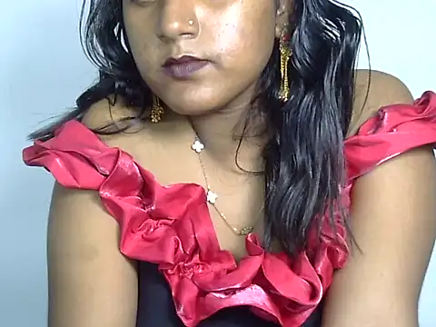 Snapshot of Cute_mikii chatting on February 18, 2026, 6:15 pm Cute mikii online show from February 18, 2026, 6:15 pm