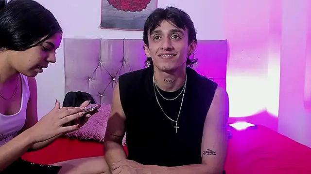 AndretiiAndCamila online show from October 6, 2025, 7:11 pm