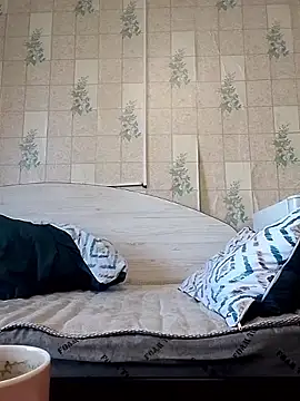 Tupo070481 online show from September 14, 2025, 11:42 am