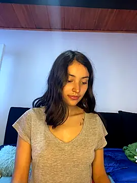 hotwife26 online show from November 22, 2025, 3:55 pm