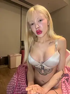 Sindyyy228 online show from October 25, 2025, 11:32 pm