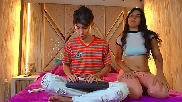 Couplex xxx online show from November 7, 2025, 1:38 am