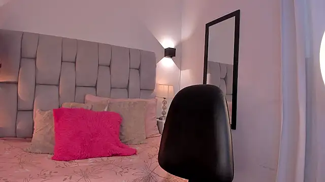 Seraphyne666 online show from February 26, 2026, 5:34 pm