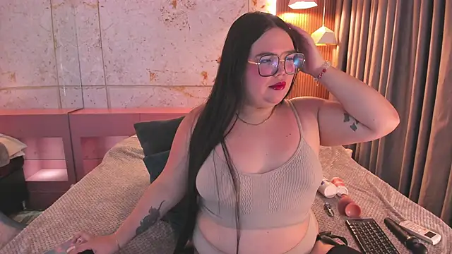 Lushi Love online show from January 19, 2026, 1:53 am