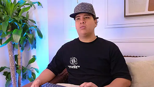 Naim Bennetsex online show from March 30, 2026, 6:09 pm