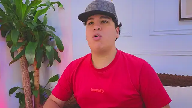 Naim Bennetsex online show from April 3, 2026, 6:17 pm