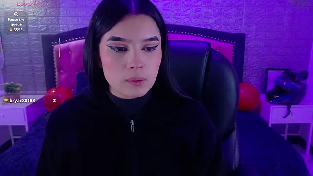 Natalie loffreda online show from March 6, 2026, 3:03 am