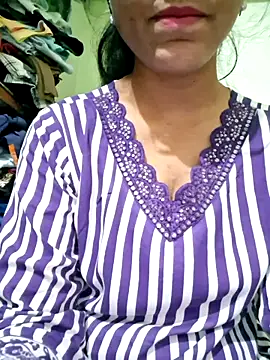 Snapshot of Telugu___Sexygirl___Naidu chatting on November 17, 2025, 5:24 am Telugu Sexygirl Naidu online show from November 17, 2025, 5:24 am