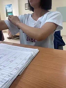 Snapshot of -NhaKy22 chatting on September 22, 2025, 12:45 am -NhaKy22 online show from September 22, 2025, 12:45 am