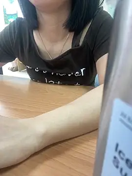 Snapshot of -NhaKy22 chatting on November 7, 2025, 1:05 am -NhaKy22 online show from November 7, 2025, 1:05 am