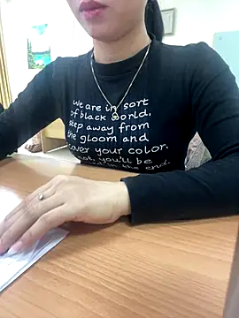 Snapshot of -NhaKy22 chatting on December 23, 2025, 1:03 am -NhaKy22 online show from December 23, 2025, 1:03 am