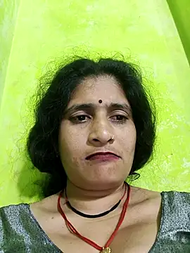 Snapshot of Hot-piuy chatting on October 30, 2025, 8:31 pm Hot-piuy online show from October 30, 2025, 8:31 pm