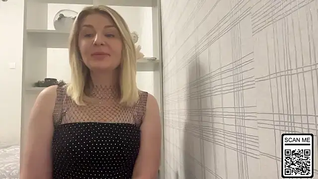 Blondie xoxoxo online show from November 21, 2025, 2:05 pm