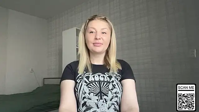 Blondie xoxoxo online show from March 12, 2026, 6:52 am