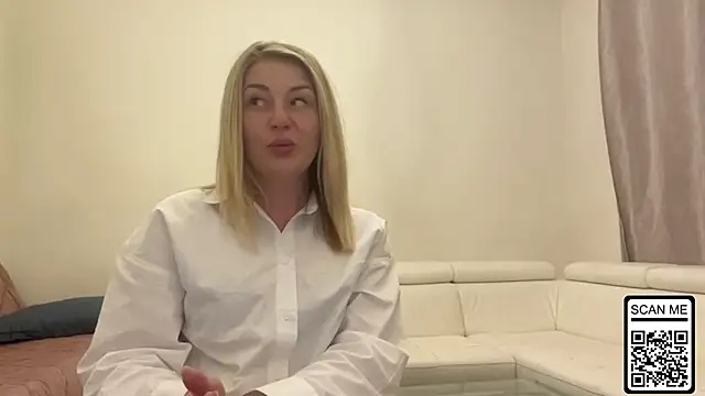 Snapshot of Blondie_xoxoxo chatting on May 12, 2026, 10:51 pm Blondie xoxoxo online show from May 12, 2026, 10:51 pm