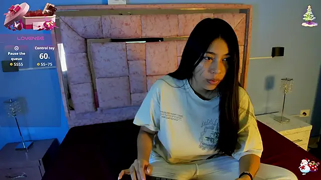 LICKY LOV online show from September 30, 2025, 3:11 am