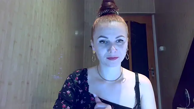 Kisa26311 online show from April 5, 2026, 6:27 pm