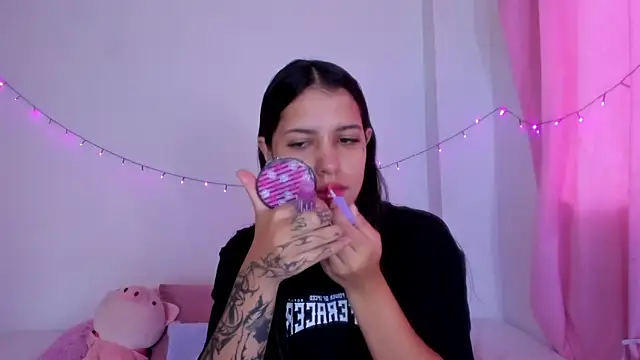 Abby roussee online show from September 30, 2025, 12:43 pm