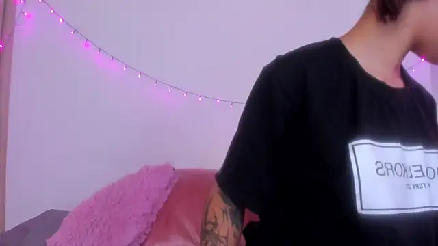 Abby roussee online show from November 10, 2025, 9:25 pm