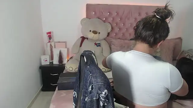 patty squirt  online show from October 4, 2025, 2:31 am