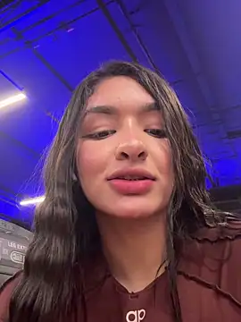 jenn fit online show from October 19, 2025, 5:57 pm