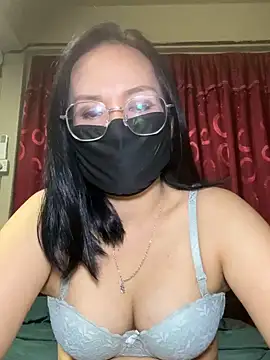 Snapshot of melyiaaa chatting on June 8, 2026, 1:22 pm melyiaaa online show from June 8, 2026, 1:22 pm